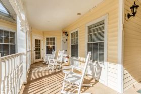 Safe and comfortable balcony for seniors