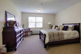 Senior's apartment bedroom design